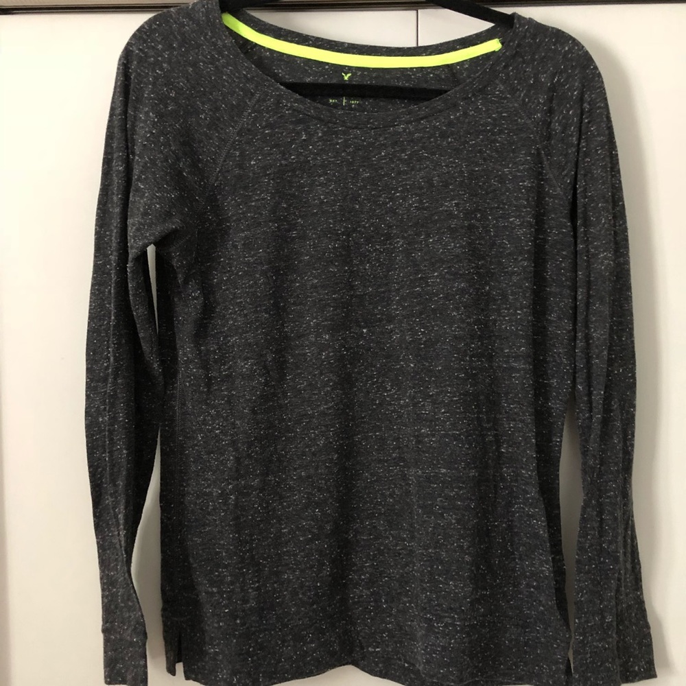 American Eagle Black Speckled Favorite T Shirt